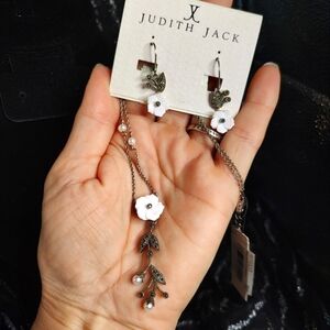 Judith Jack White flower, Pearl & Marcasite Necklace & Earrings Set!